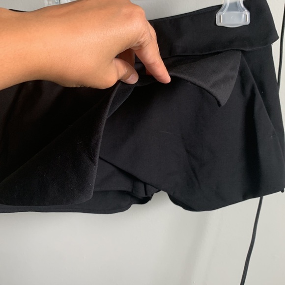 Talula black Skort with pockets in size 0 - Picture 2 of 6